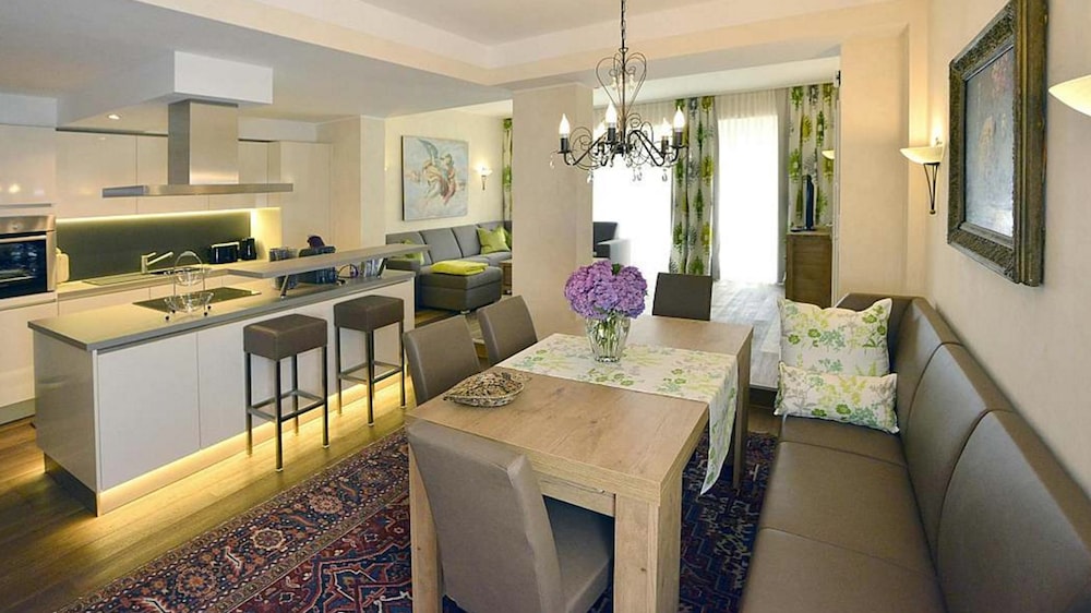 Apartment, 3 Bedrooms, Balcony, Mountain View (1-Viktoria-excl. Cleaning Fee € 95) - Living Area