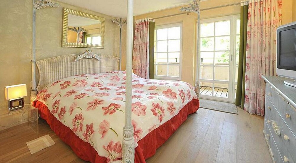 Apartment, 2 Bedrooms, Balcony, Mountain View (10-Viktoria-excl. Cleaning Fee € 75) - Guestroom