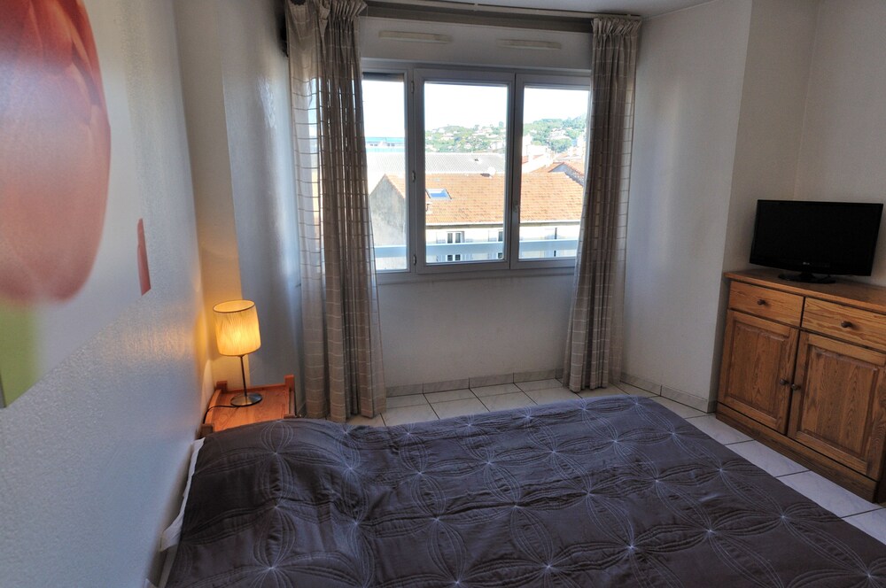 Studio 4 - Guestroom
