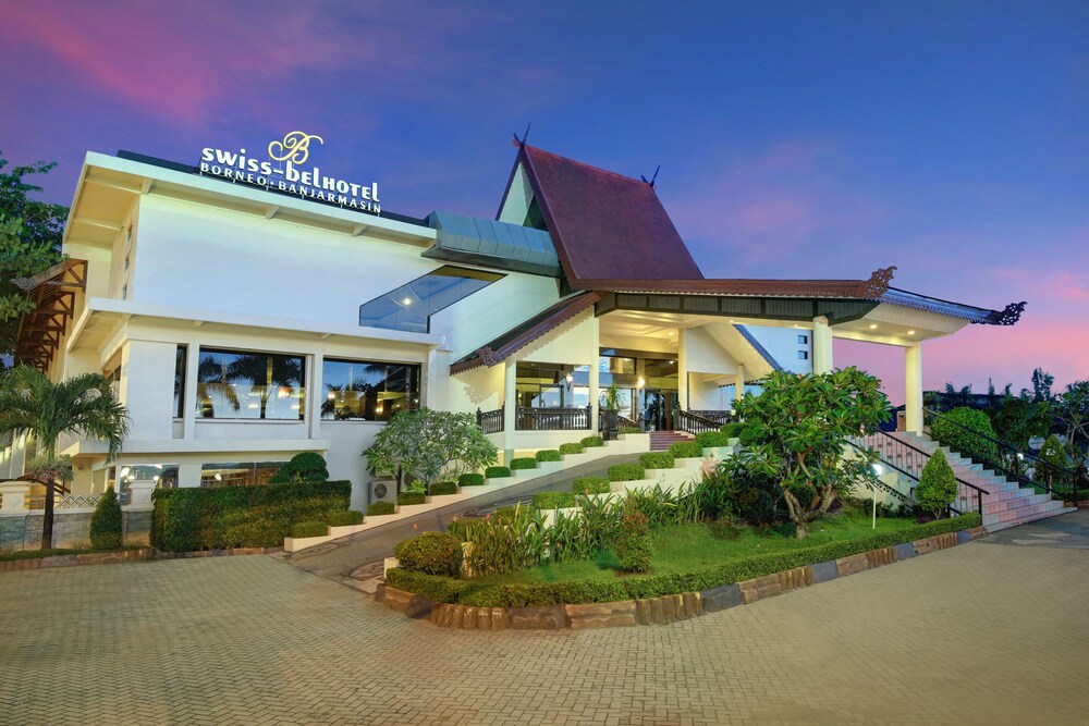 Hotel Front