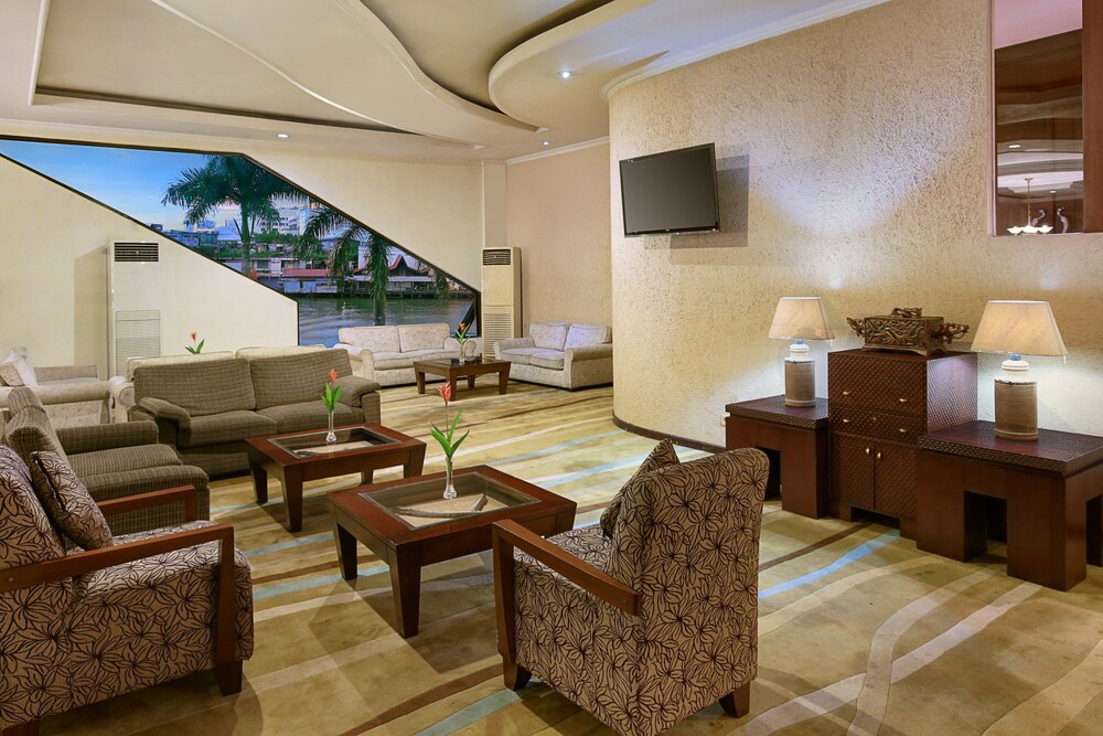 Executive Lounge