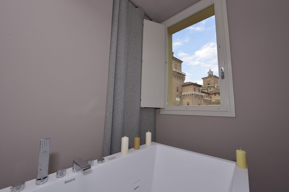 Jetted Tub
