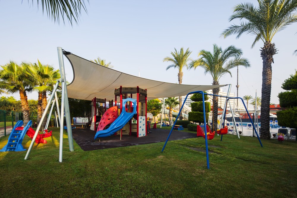 Außen-Kinderspielplatz