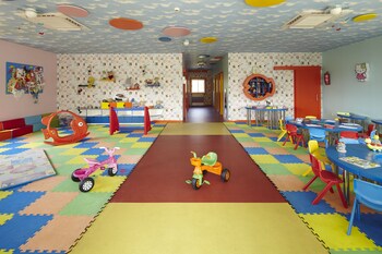 Childrens Play Area - Indoor