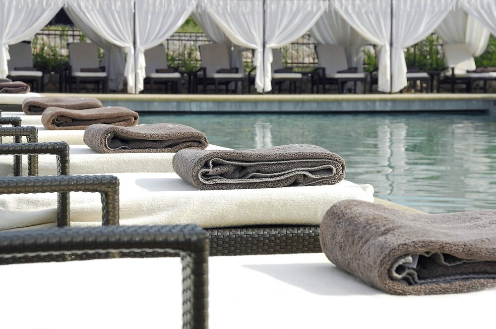 Sundeck