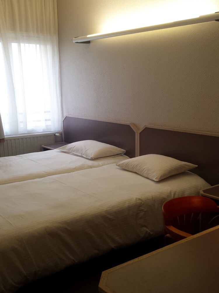 Guestroom View