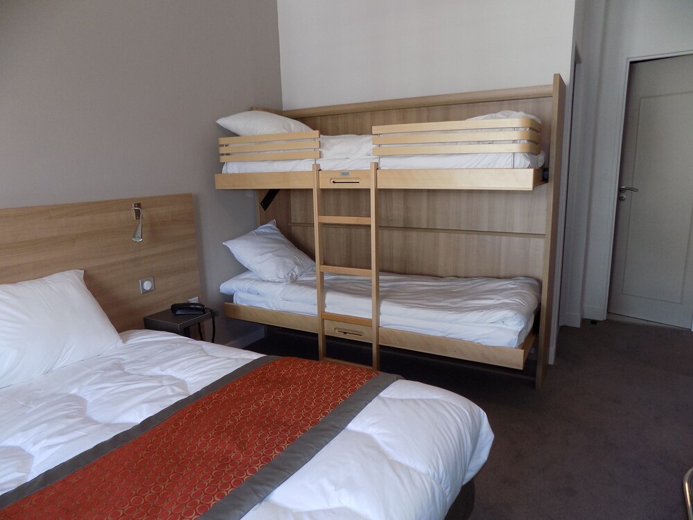 Guestroom