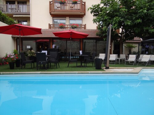 Le Trophée By M Hôtel & Spa
