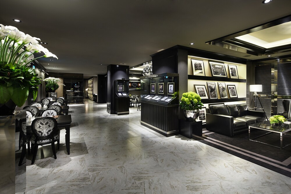 Executive Lounge