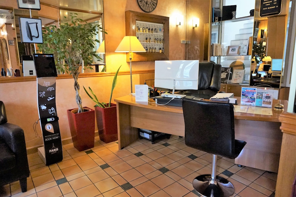 Check-in/Check-out Kiosk