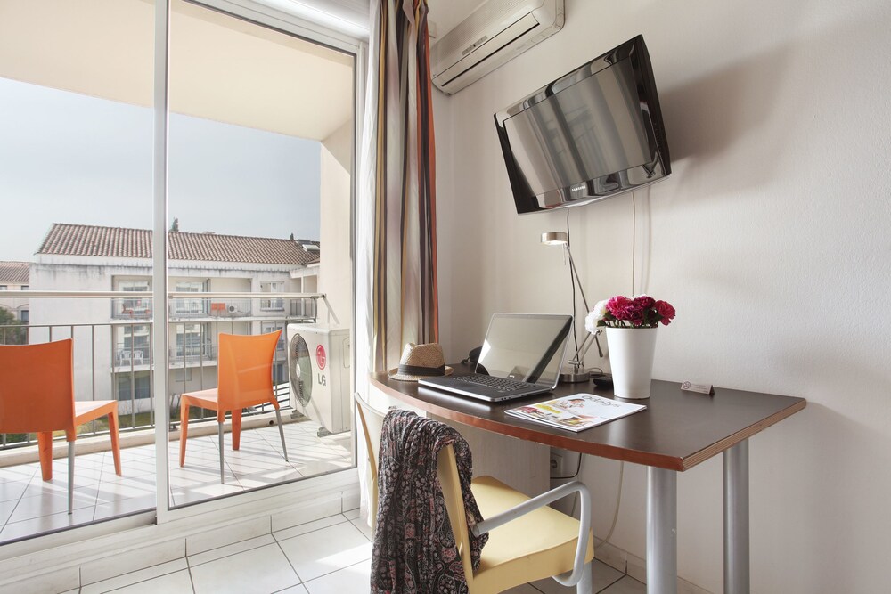 Suite, 2 Bedrooms - Guestroom