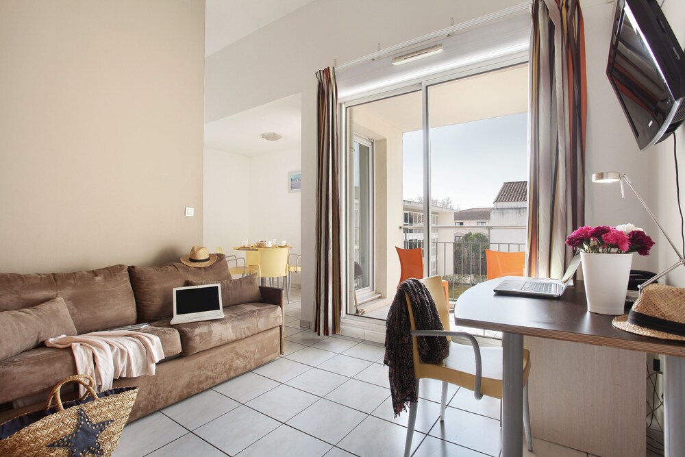 Suite, 2 Bedrooms - Guestroom