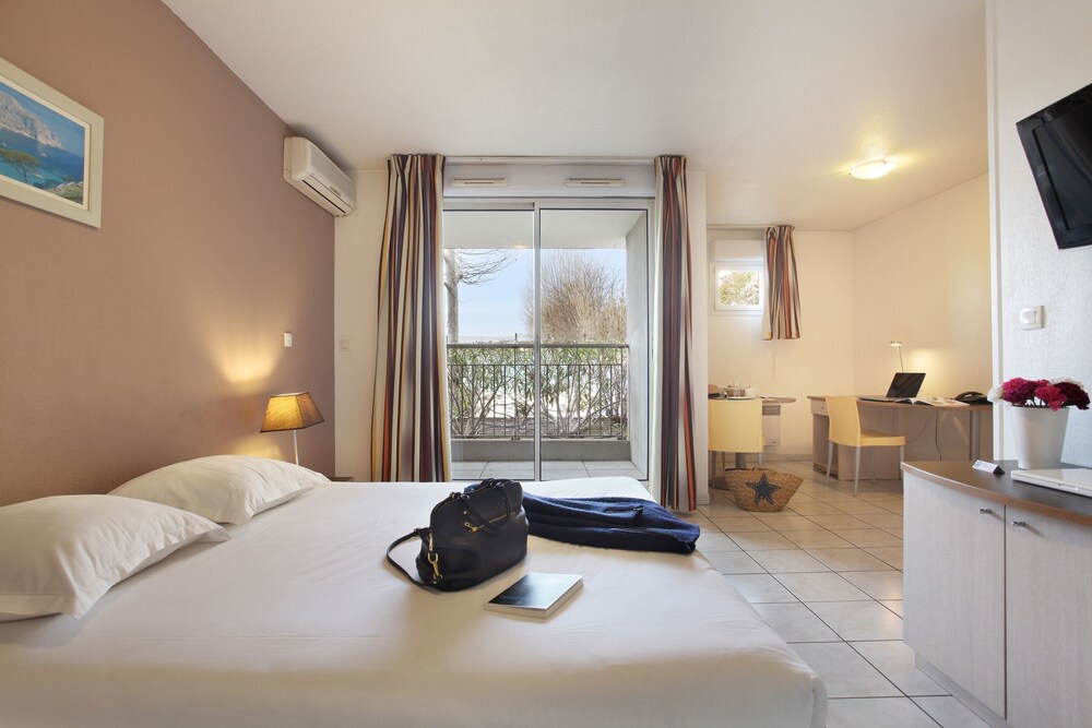 Standard Room - Guestroom