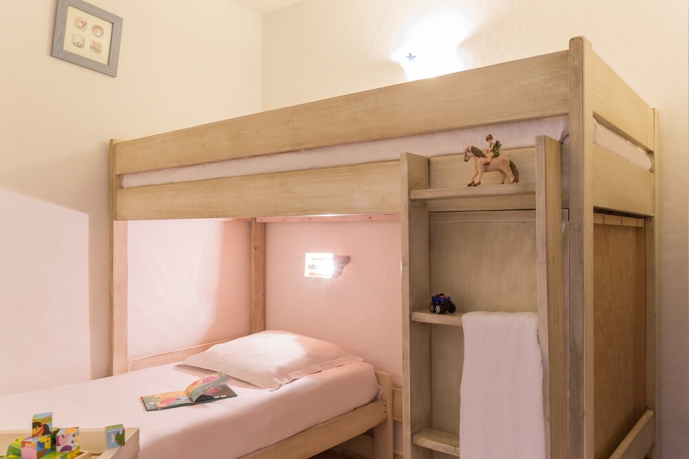 Standard Duplex (for 7) - Childrens Theme Room