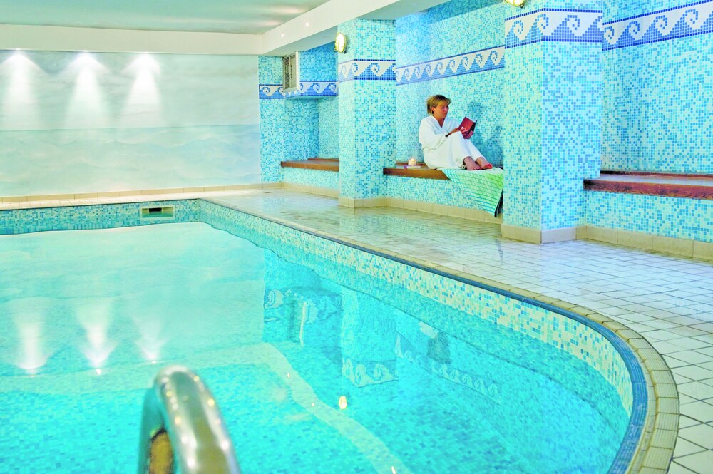 Exercise/Lap Pool