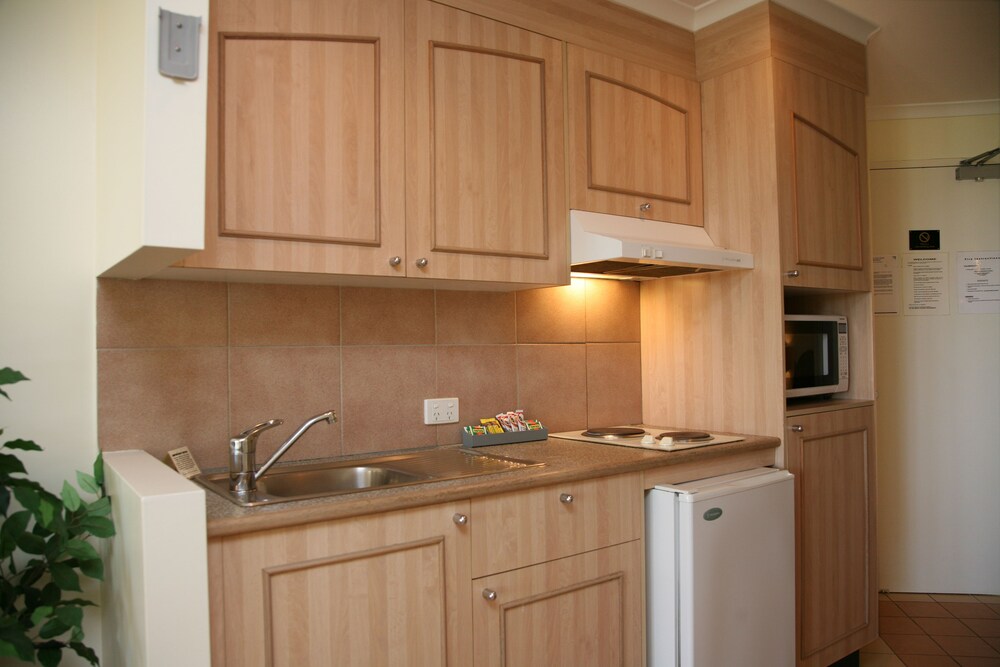 Standard Apartment, 1 Bedroom, Beachfront - Guestroom