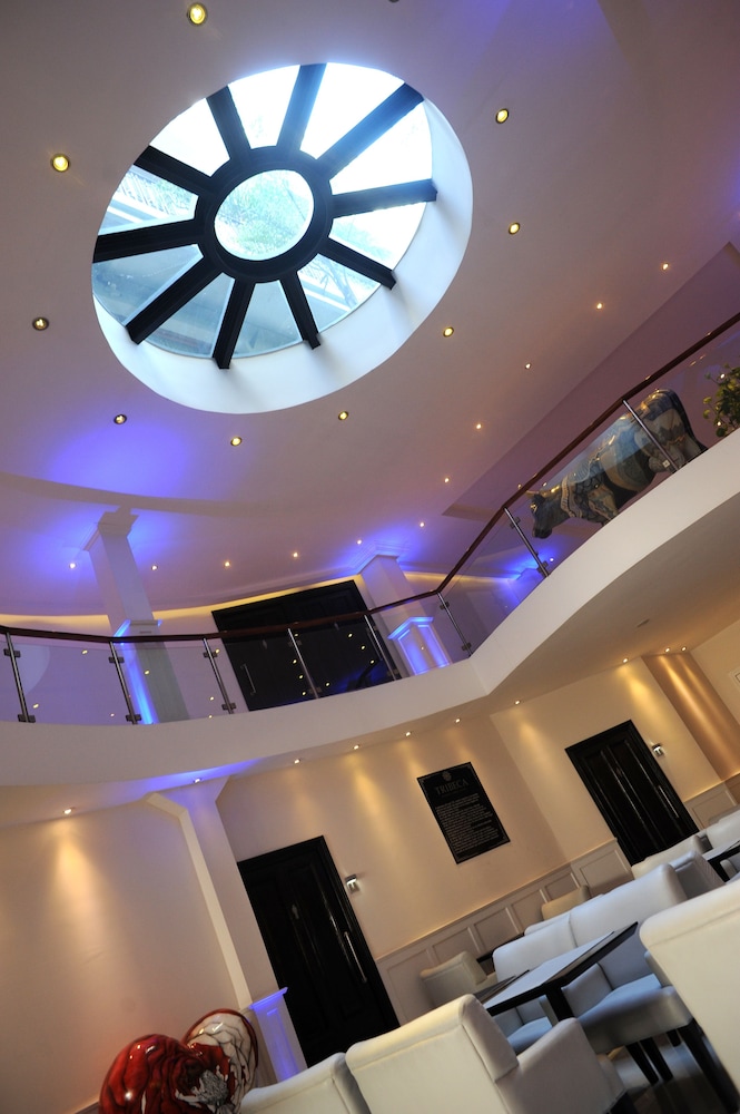 Hotel Bar