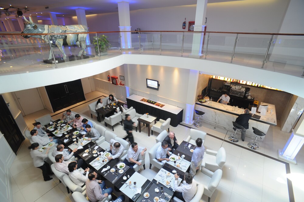 Food Court