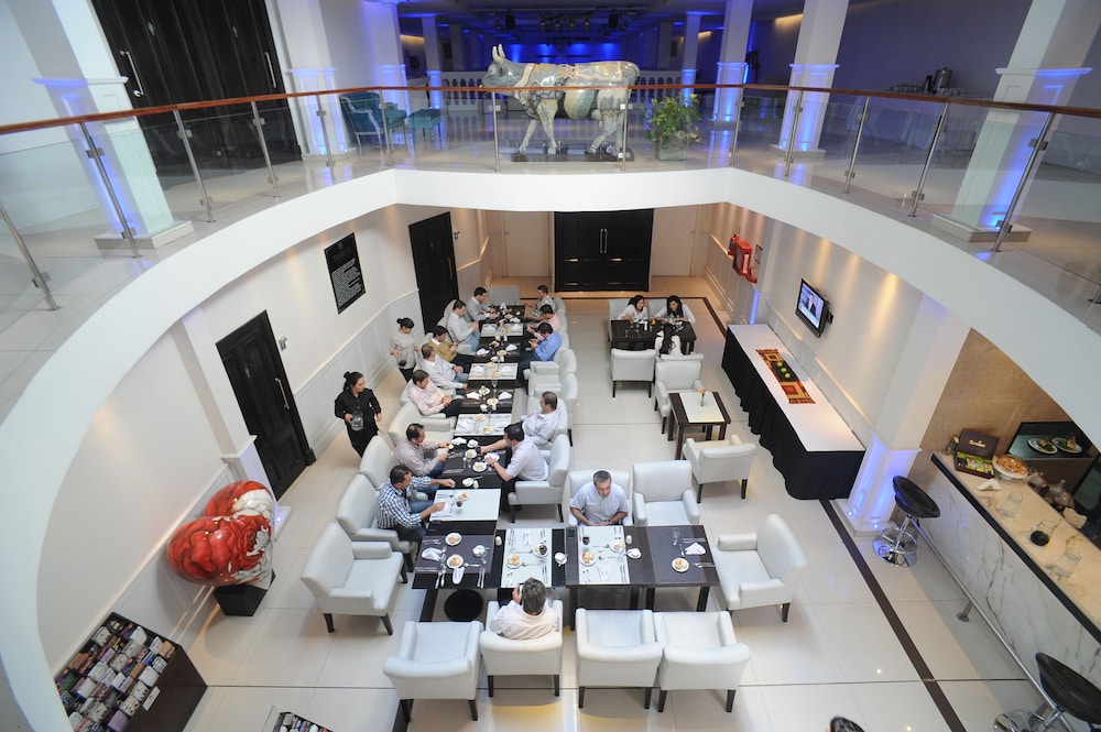 Hotel Lounge