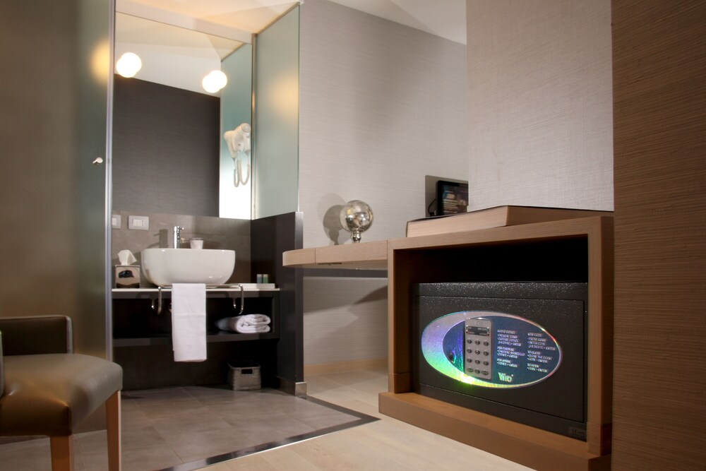 In-Room Safe