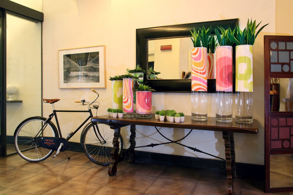 Concierge Desk