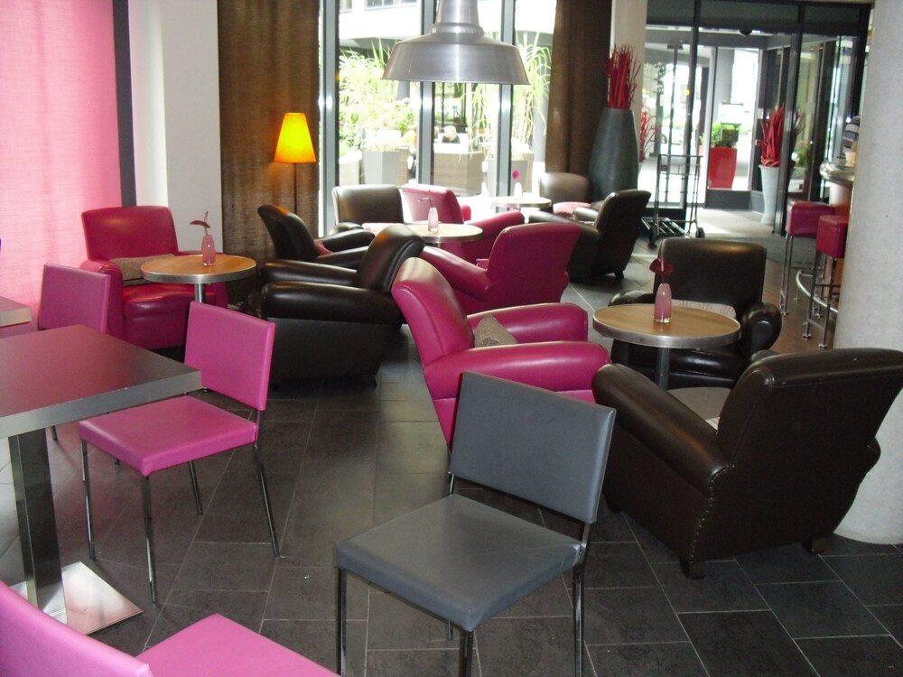 Lobby-Lounge