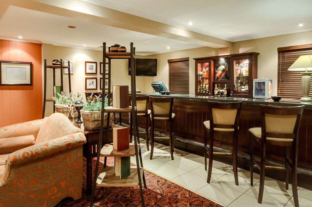 Hotel Bar