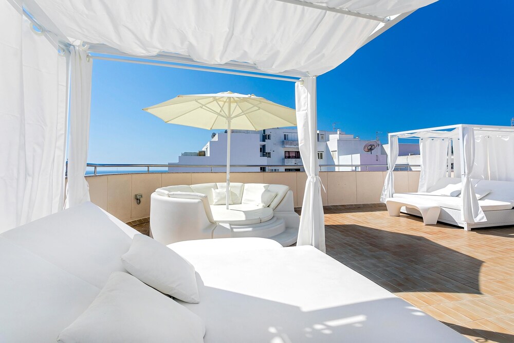 Rooftop Pool