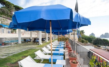 Sundeck