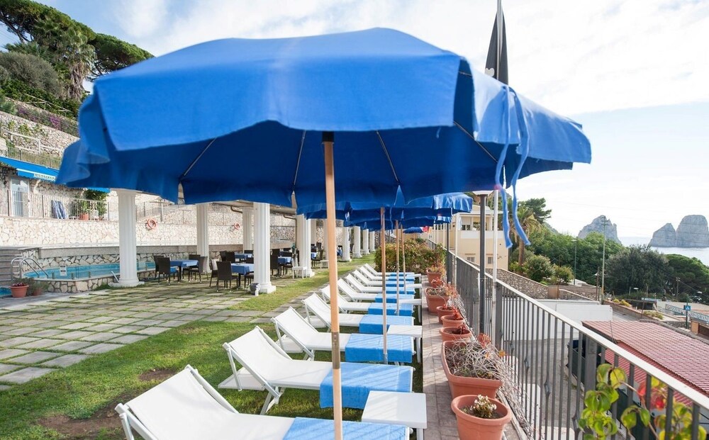 Sundeck