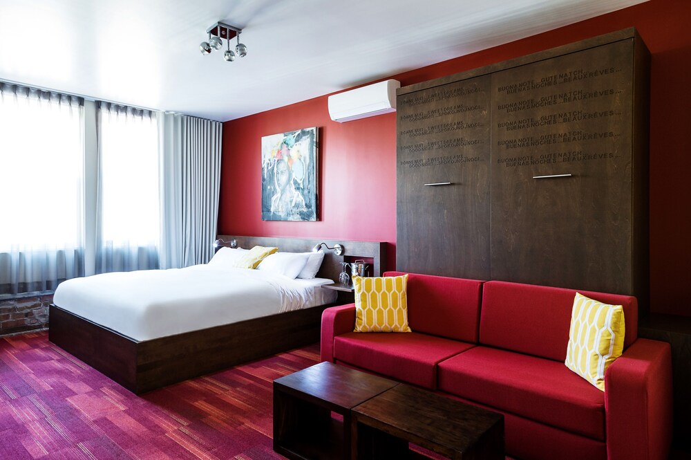 Guestroom