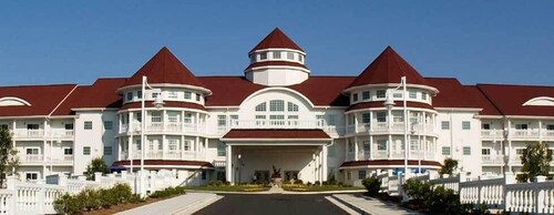 Blue Harbor Resort and Spa