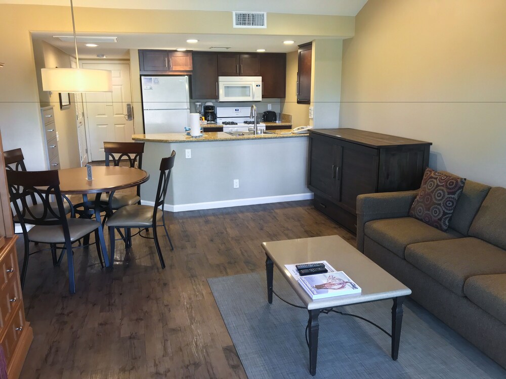 Standard Room, 1 Bedroom - Living Area