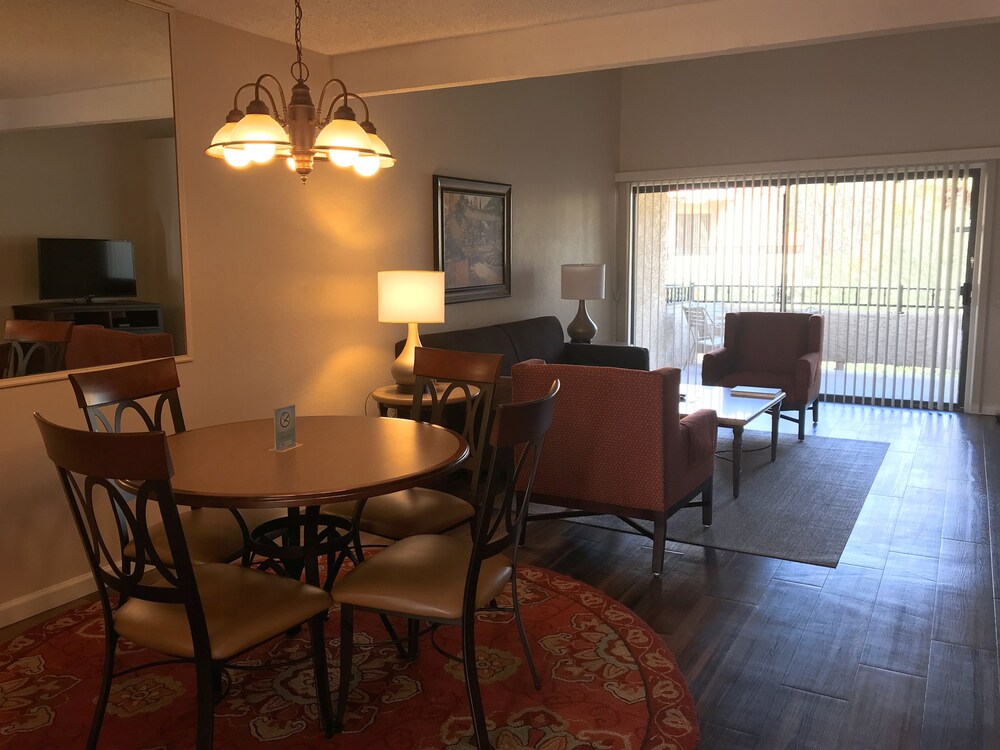 Standard Room, 2 Bedrooms - Living Area