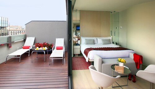 Cram Hotel