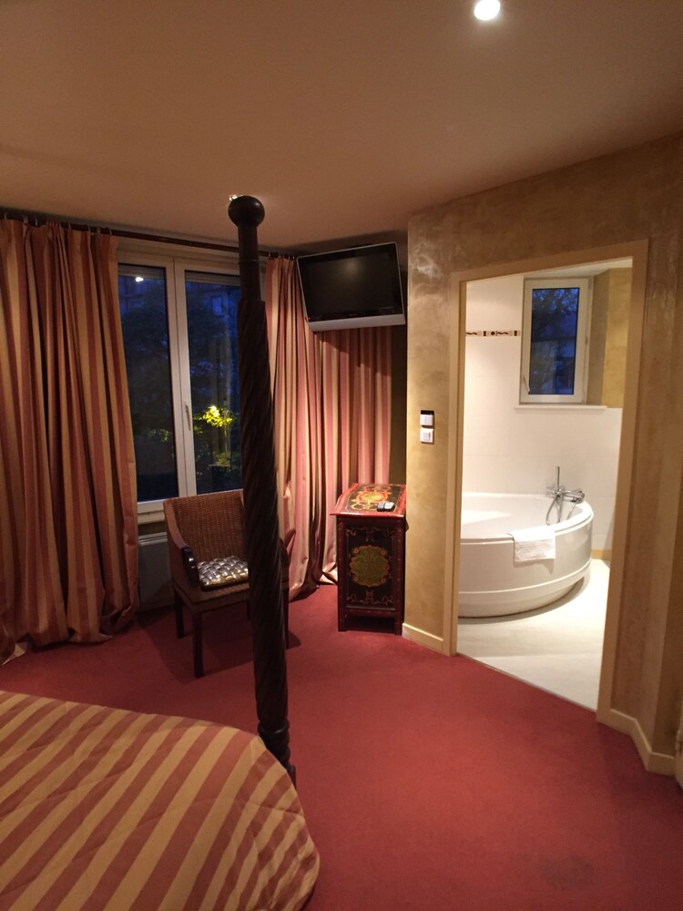 Guestroom View