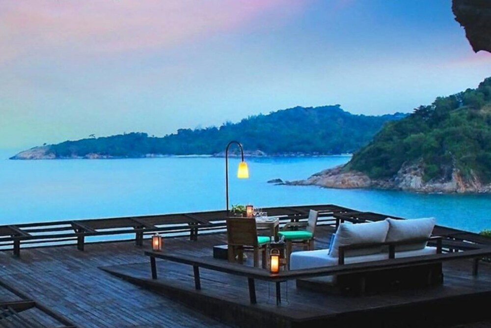 Hotel Bar