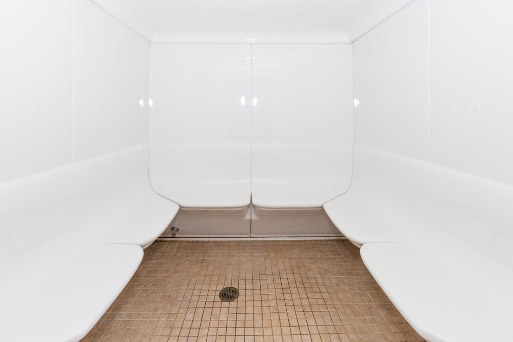 Steam Room