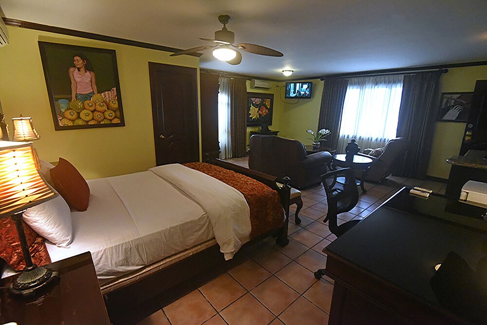Guestroom