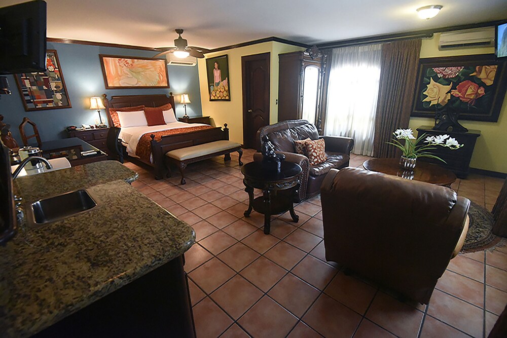 Guestroom