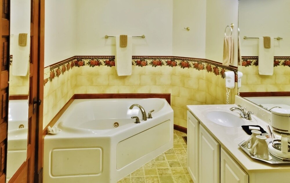 Jetted Tub