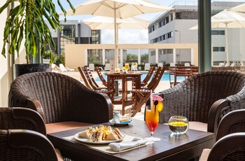 Poolside Bar