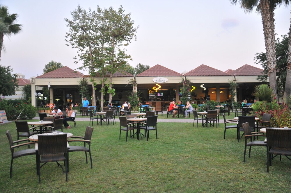 Hotel Bar