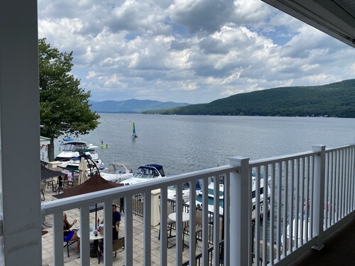 The Georgian Lakeside Resort