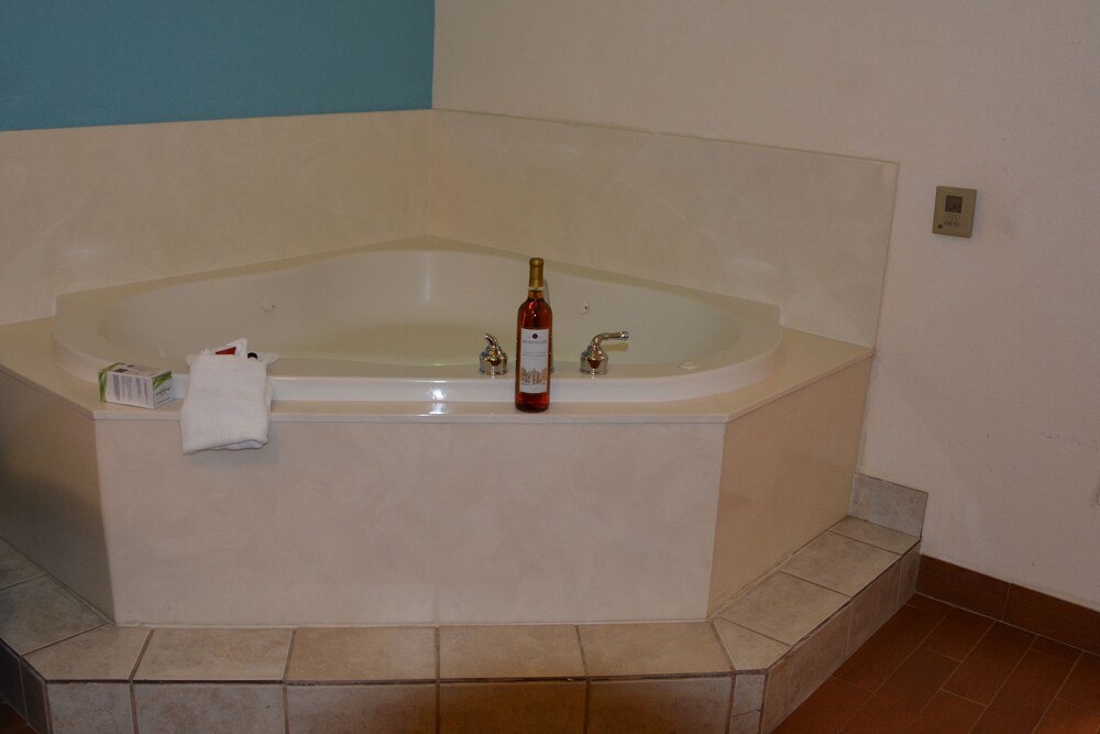 Jetted Tub