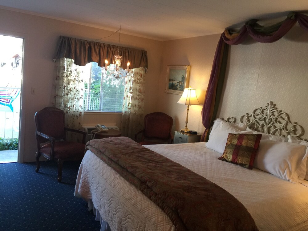 Guestroom