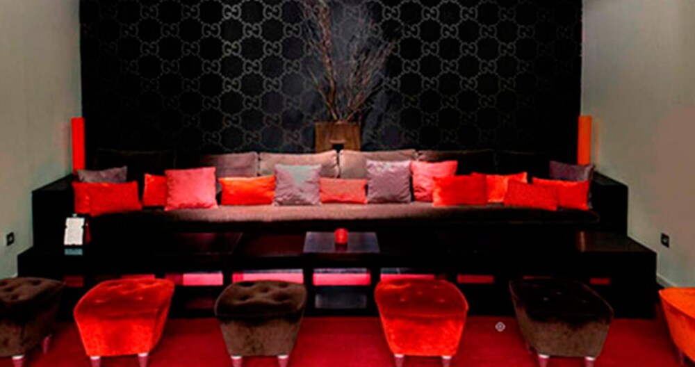 Hotel Lounge