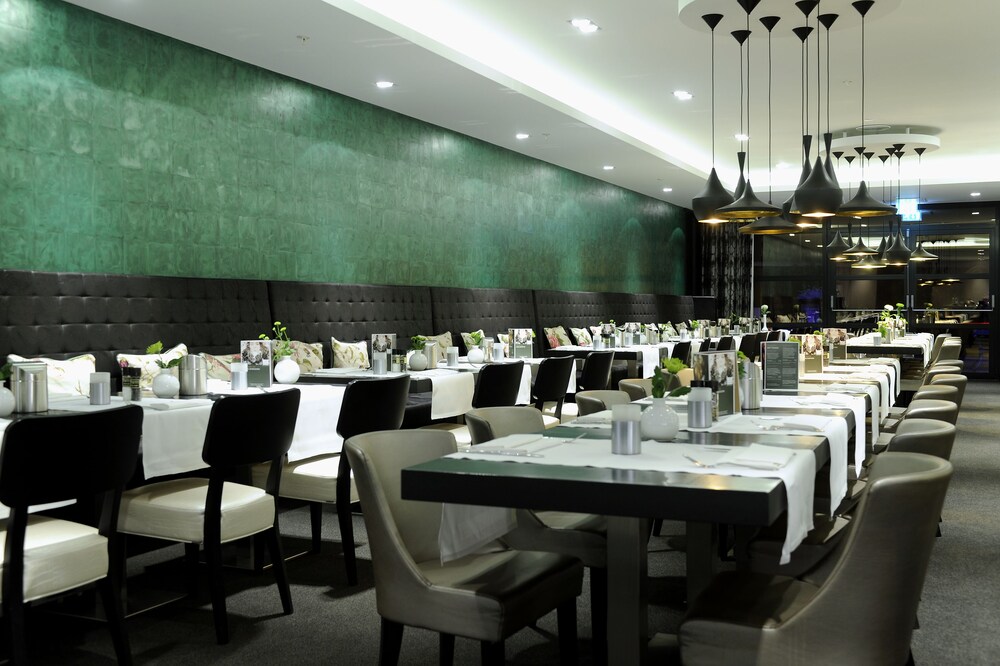 Food Court