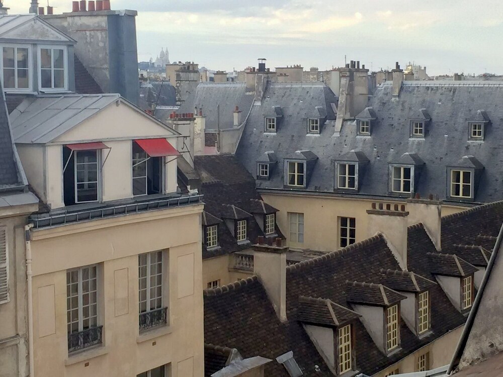 Guestroom View