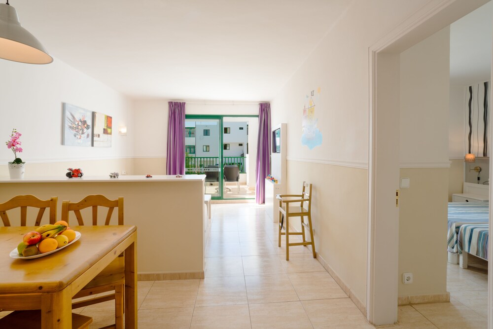 Apartment, 2 Bedrooms - In-Room Kitchen